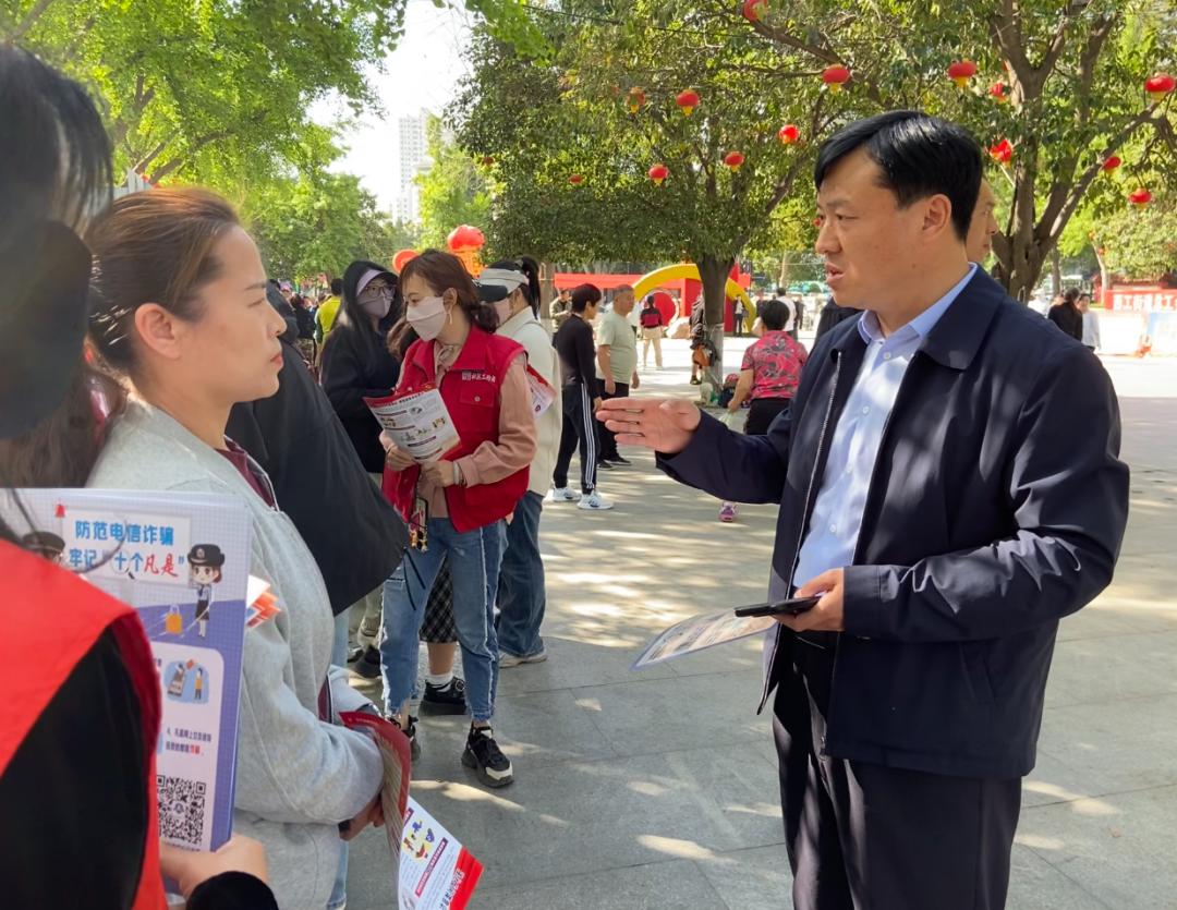 西工區(qū)法學(xué)會(huì)組織法學(xué)專家開展“全民國(guó)家安全教育，走深走實(shí)十周年”普法宣傳活動(dòng)